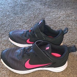 Girls Nike shoes